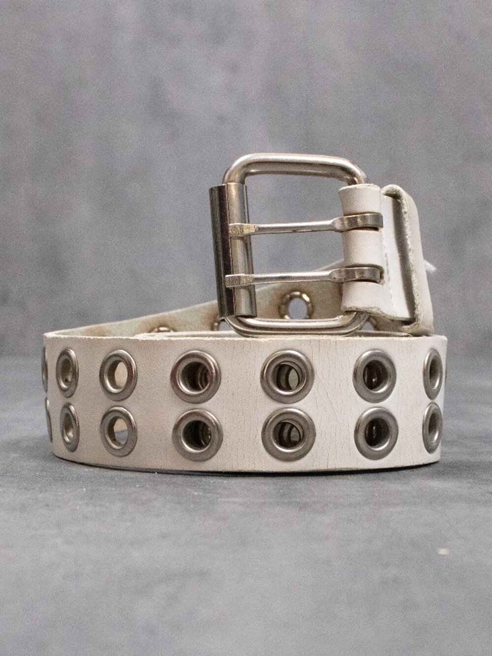 Vintage VTG Y2K 2000's 00's Double Hole White Faux Leather Belt